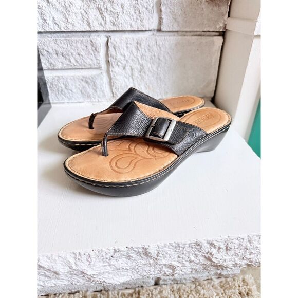 Born Black Pebble Leather Thong Wedge Platform Flip Flop Buckle Sandals Size 7 - Picture 2 of 8